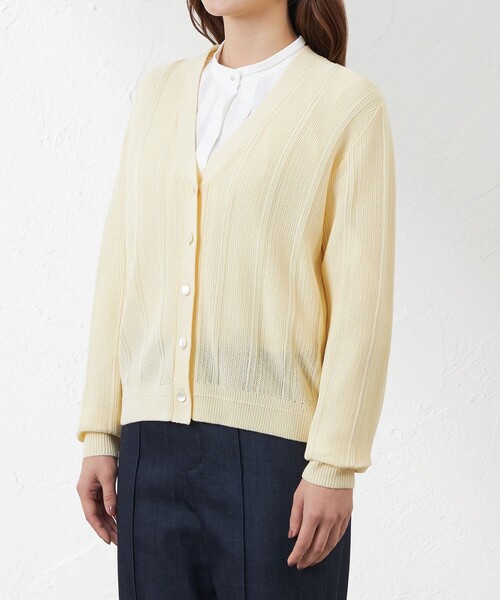 amaca(アマカ)の「ドライコットンコードVネックカーディガン(カーディガン/ボレロ・レディース・イエロー/オフホワイト・38)」の6枚目の写真