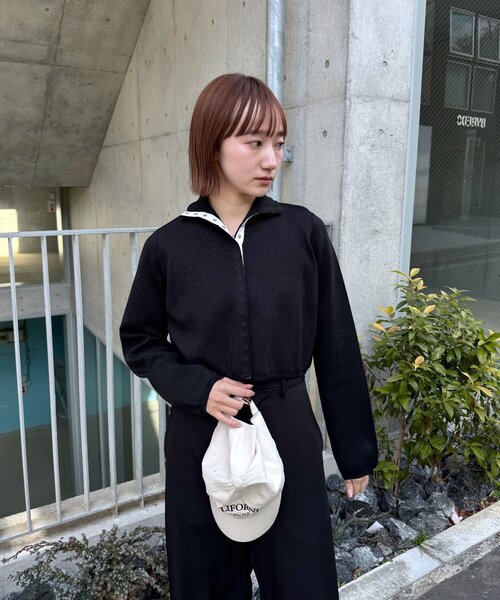 mline（エムライン）の「[mline]配色ハイネックニット（カーディガン/ボレロ・レディース・ブラック/オレンジ/グリーン/アイボリー・FREE）」の15枚目の写真
