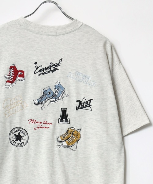CONVERSE(コンバース)の「CONVERSE/コンバース オーバーサイズ ワンポイントロゴ刺繍 バックサガラ刺繍 半袖Tシャツ レディース メンズ(Tシャツ/カットソー・レディース・ブラック/ホワイト/ホワイト系その他/オートミール/ピンク/スミクロ・LL/L/M)」の5枚目の写真