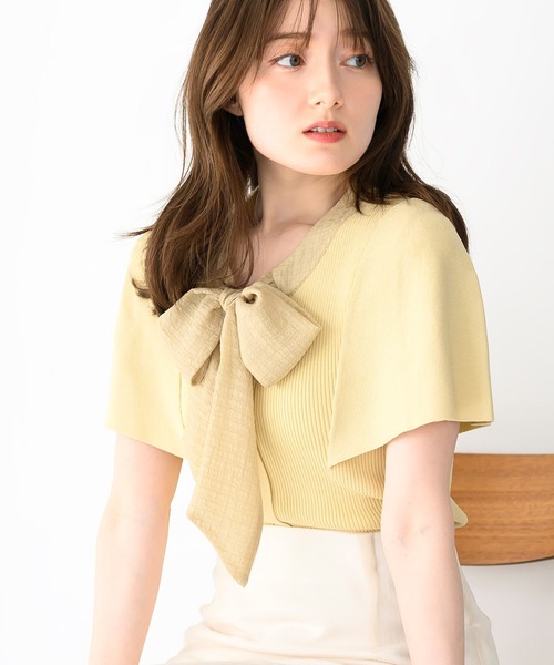 MISCH MASCH(ミッシュマッシュ)の「ボウタイケープ袖ニット(ニット/セーター・レディース・ブルー/ホワイト/イエロー・フリ-)」の7枚目の写真
