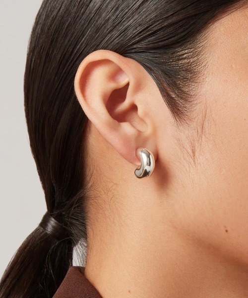JENNYBIRD(ジェニーバード)の「【JENNY BIRD/ジェニーバード】フープピアス TOME HOOPS - SMALL(ピアス(両耳用)・レディース・ゴールド/シルバー・FREE)」の9枚目の写真