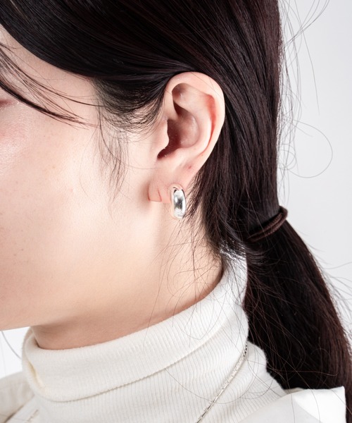JENNYBIRD(ジェニーバード)の「【JENNY BIRD/ジェニーバード】フープピアス TOME HOOPS - SMALL(ピアス(両耳用)・レディース・ゴールド/シルバー・FREE)」の16枚目の写真