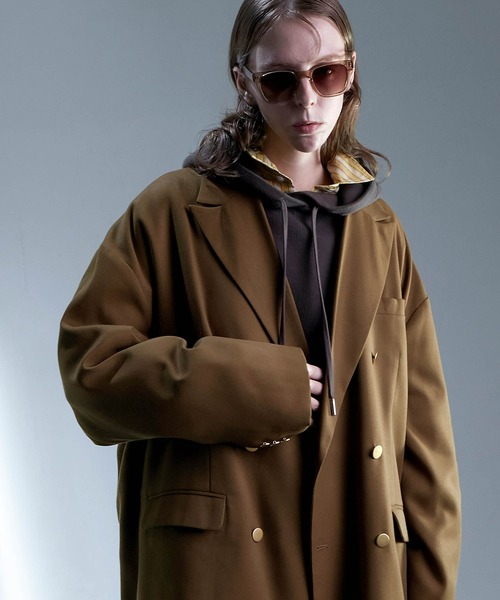 ENDER PRODUCTS（エンダープロダクツ）の「TRカルゼ ビッグシルエットピークドラペル金ボタンダブルテーラードジャケット【ENDER PRODUCTS/エンダープロダクツ】（テーラードジャケット・メンズ・キャメル・L）」の5枚目の写真