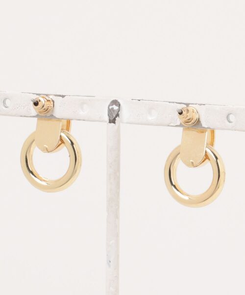big metal london(ビッグメタルロンドン)の「【金属アレルギー対応】スタッドピアス SALEMA ROUND STUD(ピアス(両耳用)・レディース・シルバー/ゴールド・FREE)」の3枚目の写真