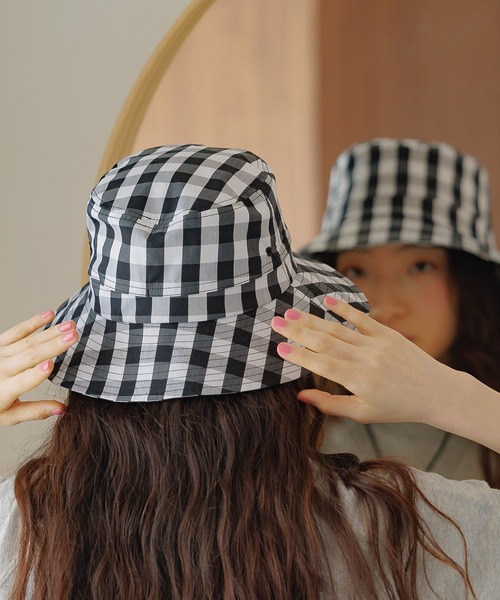 niko and...（ニコアンド）の「オリジナル撥水UVケアハット（ハット・レディース・オフホワイト/ブラック/その他1・FREE）」の4枚目の写真