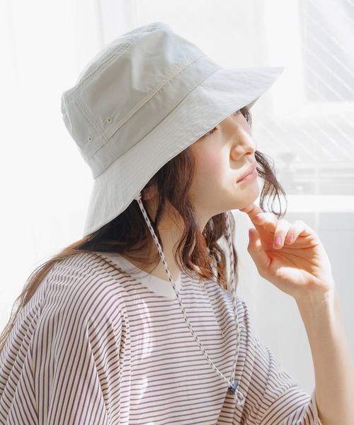 niko and...（ニコアンド）の「オリジナル撥水UVケアハット（ハット・レディース・オフホワイト/ブラック/その他1・FREE）」の8枚目の写真