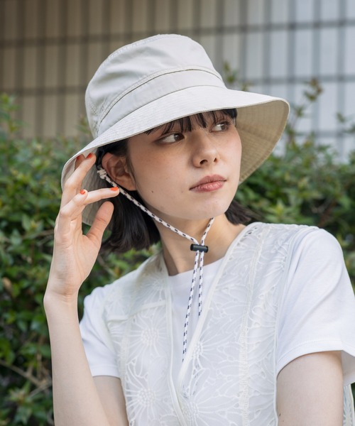 【日本未入荷】ロゴ入りリボン タン＆ホワイト 布製ハット 日本未入荷】ロゴ入りリボン タン＆ホワイト 布製ハット 帽子