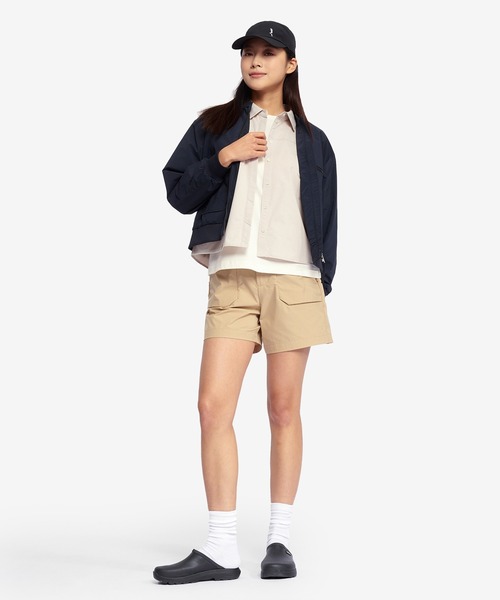 AIGLE(エーグル)の「UVカット 吸水速乾 オーバーサイズ半袖シャツ(シャツ/ブラウス・レディース・オフホワイト/ホワイト・38/36/40)」の5枚目の写真