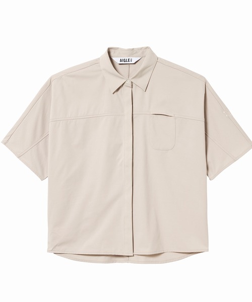 AIGLE(エーグル)の「UVカット 吸水速乾 オーバーサイズ半袖シャツ(シャツ/ブラウス・レディース・オフホワイト/ホワイト・38/36/40)」の15枚目の写真