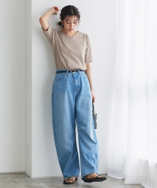 Pierrot(ピエロ)の「キーネック5分袖テレコリブカットソー(Tシャツ/カットソー・レディース・ブラック/ライトグレー/オフホワイト/ネイビー/チャコール/ライトベージュ/チャコールグレー/レッド系その他/ブラック×ホワイト・LL/M/L)」の12枚目の写真