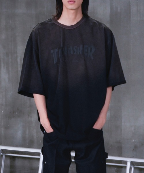 THRASHER（スラッシャー）の「S/S FADE T-SHIRTS / THRASHERスラッシャーフェード半袖T-シャツヴィンテージライクブランドロゴプリント（Tシャツ/カットソー・メンズ・ブラウン/ブラック・MEDIUM/LARGE/X-LARGE）」の13枚目の写真