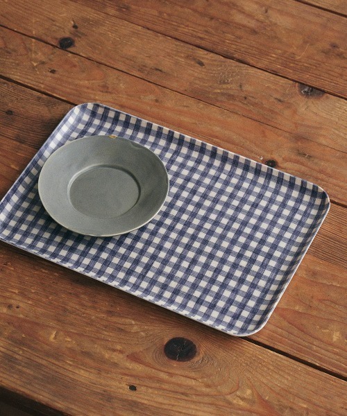 fog linen work（フォグリネンワーク）の「fog（フォグ） リネンコーティングトレイ M（キッチンツール・レディース・ブルー/レッド/チェック/ホワイト×グレー/グレー×ホワイト/ホワイト×レッド/ブラック×レッド/ホワイト×ブルー/ホワイト×ネイビー/A/B/C/E/ナチュラル/グレー系その他/グリーン系その他/イエロー系その他/ブラウン系その他/レッド系その他/ネイビー系/ネイビー系1/グリーン系その他2/ピンク系その他/ブルー系その他/ブルー系その他2/ブルー系その他3/パープル/イエロー/ピンク・ONE SIZE）」の18枚目の写真