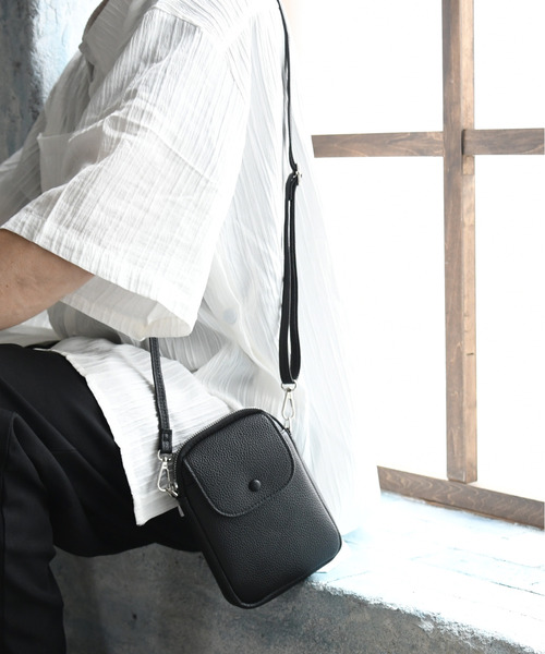neos(ネオス)の「【neos】合成皮革 ショルダー ポシェット ミニポーチ(ショルダーバッグ・メンズ・オフホワイト/ブラック・FREE)」の8枚目の写真