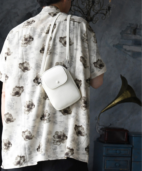 neos(ネオス)の「【neos】合成皮革 ショルダー ポシェット ミニポーチ(ショルダーバッグ・メンズ・オフホワイト/ブラック・FREE)」の10枚目の写真