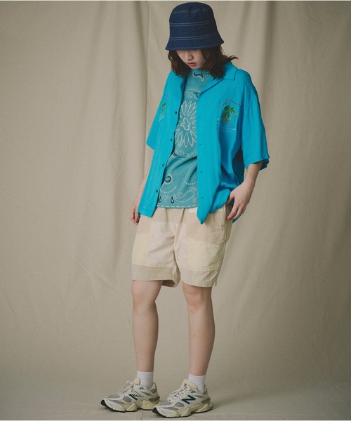 Universal Style Wear(ユニバーサルスタイルウェア)の「Universal Style Wear パナマ スカ シャツ(シャツ/ブラウス・メンズ・ブラック/オフホワイト/ブルー/グリーン・MEDIUM/LARGE/X-LARGE)」の5枚目の写真