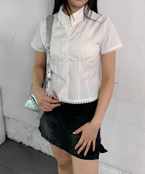 lilful(リルフル)の「【ネクタイ付き】コンパクトパフスリーブレースブラウス スカラップレース(シャツ/ブラウス・レディース・ホワイト・M/L)」の4枚目の写真
