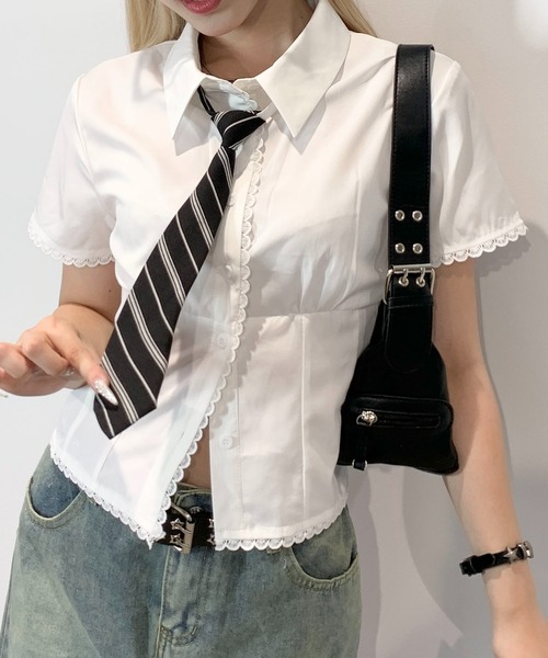 lilful(リルフル)の「【ネクタイ付き】コンパクトパフスリーブレースブラウス スカラップレース(シャツ/ブラウス・レディース・ホワイト・M/L)」の17枚目の写真