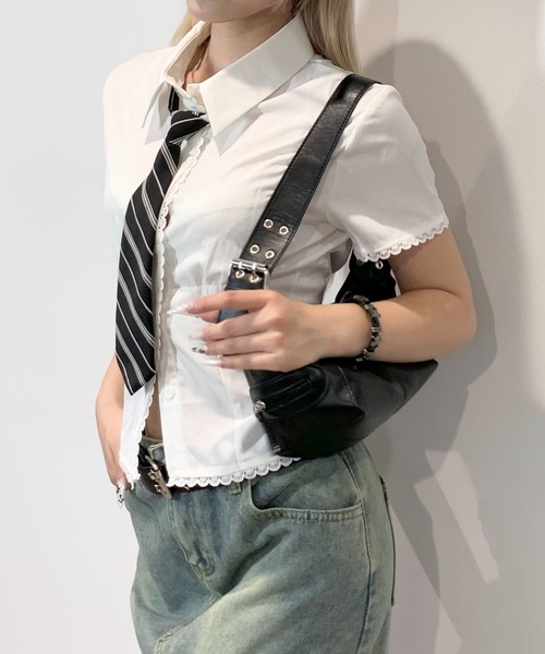 lilful(リルフル)の「【ネクタイ付き】コンパクトパフスリーブレースブラウス スカラップレース(シャツ/ブラウス・レディース・ホワイト・M/L)」の16枚目の写真