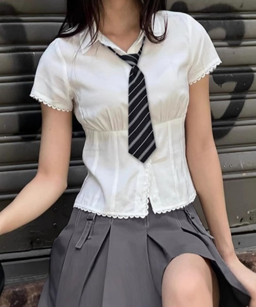 lilful(リルフル)の「【ネクタイ付き】コンパクトパフスリーブレースブラウス スカラップレース(シャツ/ブラウス・レディース・ホワイト・M/L)」の18枚目の写真