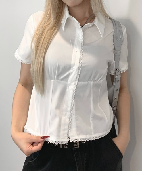 lilful(リルフル)の「【ネクタイ付き】コンパクトパフスリーブレースブラウス スカラップレース(シャツ/ブラウス・レディース・ホワイト・M/L)」の22枚目の写真