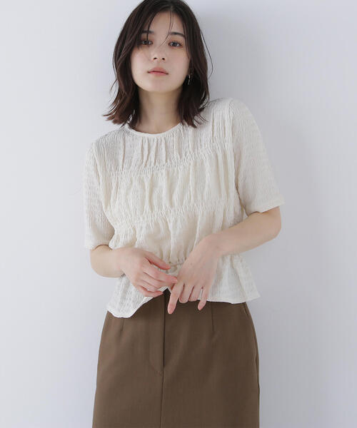 NATURAL BEAUTY BASIC（ナチュラルビューティーベーシック）の「◇シャーリングペプラムカットソー半袖（Tシャツ/カットソー・レディース・オフホワイト/ダークブラウン/ラベンダー・FREE）」の8枚目の写真