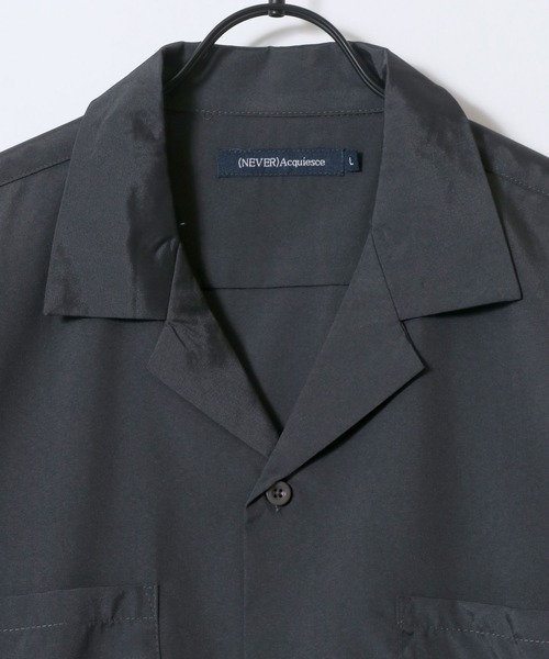 SITRY(シトリー)の「Open Collarr Shirt & Tapered Trousers/ポリストレッチ オープンカラーシャツ&テーパードパンツ セットアップ 上下セット(セットアップ・メンズ・チャコール/ブラック/ベージュ/ネイビー・M/L/XL)」の7枚目の写真