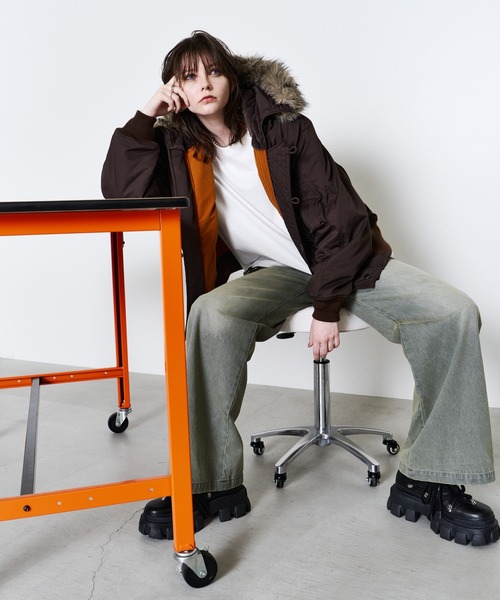 AIVER（アイバー）の「AIVER　オーバーダイフレアデニム（デニムパンツ・メンズ・ブラック/グリーン/パープル・SMALL/LARGE/MEDIUM）」の6枚目の写真