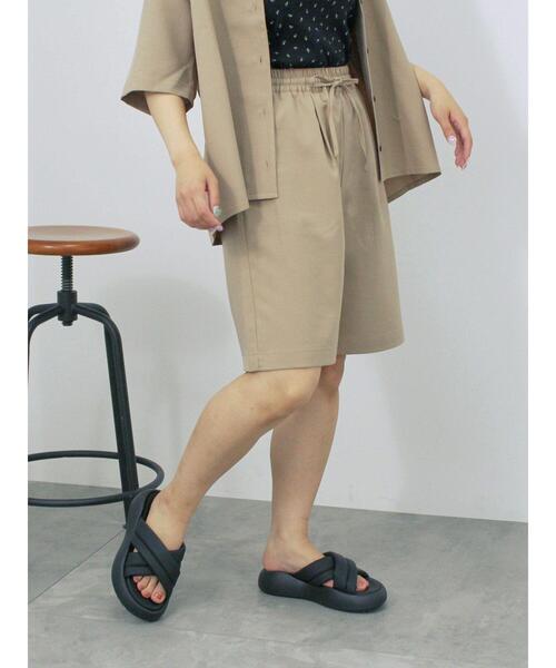 ehka sopo(エヘカソポ)の「イージーショートパンツ(その他パンツ・レディース・グリーン/ベージュ/グレー・F)」の13枚目の写真