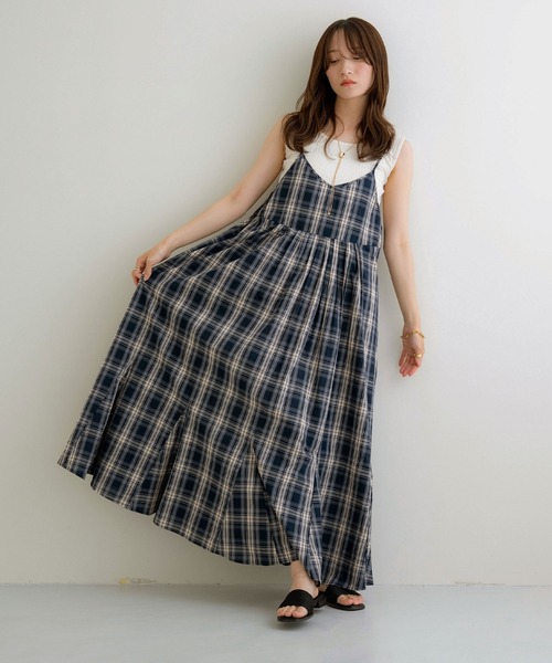 NOAHL(ノアル)の「【NOAHL】2wayチェック柄キャミソールワンピース(ワンピース・レディース・ブラック系/ネイビー系・S/M)」の2枚目の写真