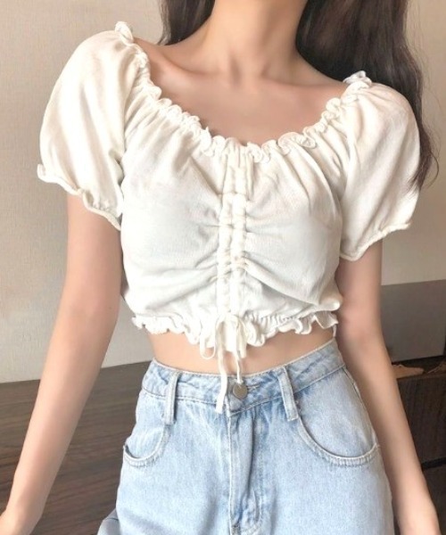 SHEENA(シーナ)の「【2way】フロントドロストメロウフリルニットトップス(Tシャツ/カットソー・レディース・イエロー/ラベンダー/ホワイト/ピンク/ブラック/ライトブルー・M)」の3枚目の写真