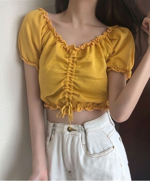 SHEENA(シーナ)の「【2way】フロントドロストメロウフリルニットトップス(Tシャツ/カットソー・レディース・イエロー/ラベンダー/ホワイト/ピンク/ブラック/ライトブルー・M)」の7枚目の写真