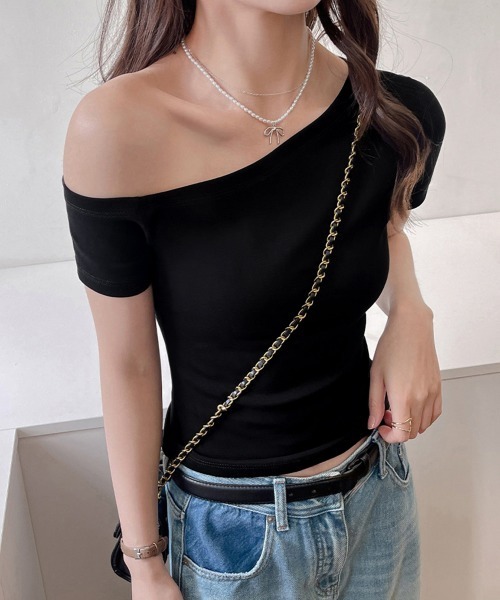 セール】ワンショルダーTシャツオフショルダー夏服（Tシャツ