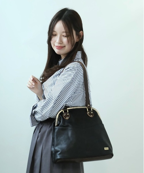 BACKYARD FAMILY(バックヤードファミリー)の「Melody がま口バッグ(ショルダーバッグ・レディース・ネイビー/マスタード/ダークブラウン/グレー/ブラック/ベージュ/オレンジ・FREE)」の2枚目の写真
