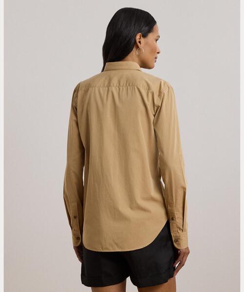 LAUREN RALPH LAUREN(ローレン ラルフ ローレン)の「リラックス フィット フェザーウエイト コットン シャツ(シャツ/ブラウス・レディース・ブラウン系6・XXS/XS/S/M/L)」の2枚目の写真
