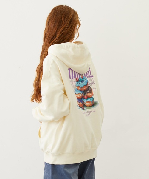 MILKFED.(ミルクフェド)の「DONUTS LOGO SWEAT HOODIE(パーカー・レディース・オフホワイト/ライトブルー/ブラック・M/L)」の13枚目の写真