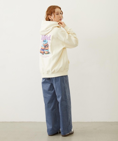 MILKFED.(ミルクフェド)の「DONUTS LOGO SWEAT HOODIE(パーカー・レディース・オフホワイト/ライトブルー/ブラック・M/L)」の17枚目の写真