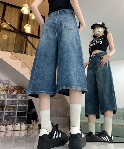 yuue' ( wear )（ユーイ）の「ウォッシュ加工バギーハーフデニムパンツ（デニムパンツ・レディース・ブラック/ブルー系その他/ブルー/ホワイト/ライトブルー・L/M/S）」の19枚目の写真