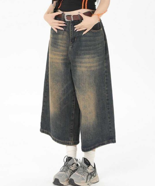 yuue' ( wear )（ユーイ）の「ウォッシュ加工バギーハーフデニムパンツ（デニムパンツ・レディース・ブラック/ブルー系その他/ブルー/ホワイト/ライトブルー・L/M/S）」の7枚目の写真