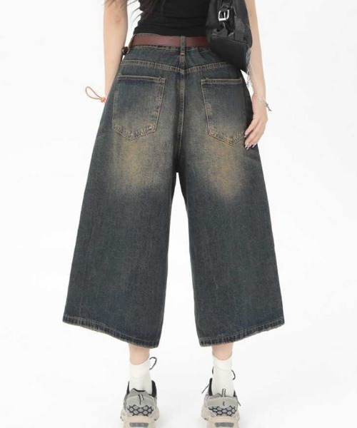 yuue' ( wear )（ユーイ）の「ウォッシュ加工バギーハーフデニムパンツ（デニムパンツ・レディース・ブラック/ブルー系その他/ブルー/ホワイト/ライトブルー・L/M/S）」の9枚目の写真