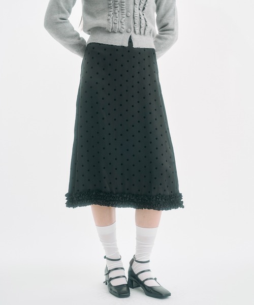 FEKETE（フェケテ）の「polka dot frill midi skirt / ドットフリル