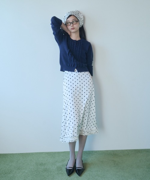 FEKETE（フェケテ）の「polka dot frill midi skirt / ドットフリル