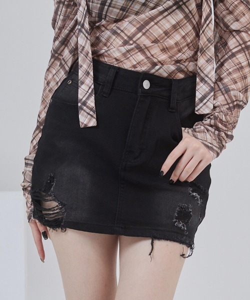 ENVYM(アンビー)の「クラッシュデニムミニスカ―ト(デニムスカート・レディース・ブラック/ブルー・MEDIUM/SMALL)」の13枚目の写真