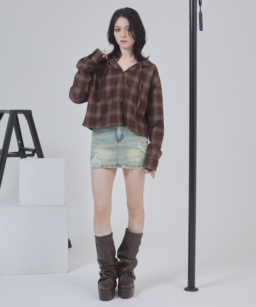 ENVYM(アンビー)の「クラッシュデニムミニスカ―ト(デニムスカート・レディース・ブラック/ブルー・MEDIUM/SMALL)」の9枚目の写真