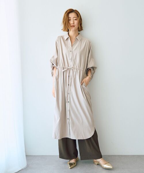 YECCA VECCA（イェッカヴェッカ）の「【UVカット】2way袖バルーンワンピース（シャツワンピース・レディース・チャコールグレー/ダークグリーン/オレンジ/ベージュ・FREE）」の3枚目の写真