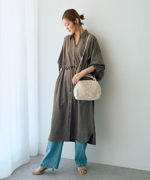 YECCA VECCA（イェッカヴェッカ）の「【UVカット】2way袖バルーンワンピース（シャツワンピース・レディース・チャコールグレー/ダークグリーン/オレンジ/ベージュ・FREE）」の13枚目の写真