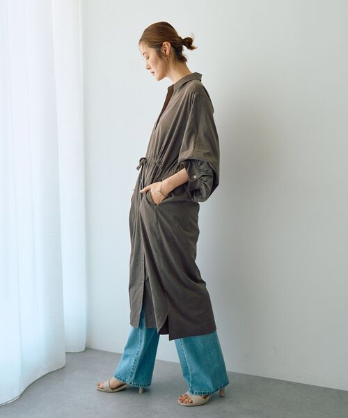 YECCA VECCA（イェッカヴェッカ）の「【UVカット】2way袖バルーンワンピース（シャツワンピース・レディース・チャコールグレー/ダークグリーン/オレンジ/ベージュ・FREE）」の14枚目の写真