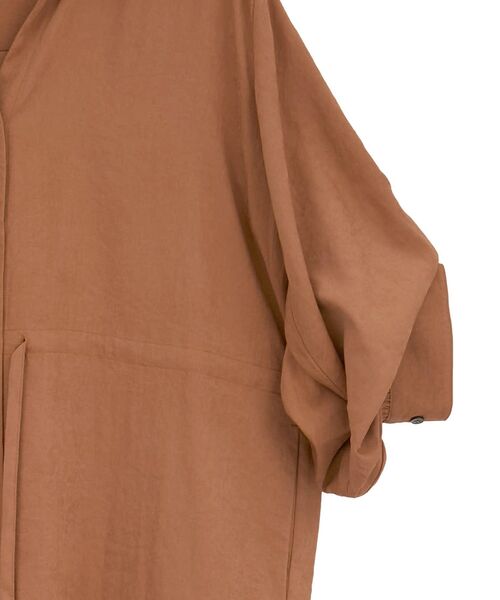 YECCA VECCA（イェッカヴェッカ）の「【UVカット】2way袖バルーンワンピース（シャツワンピース・レディース・チャコールグレー/ダークグリーン/オレンジ/ベージュ・FREE）」の19枚目の写真
