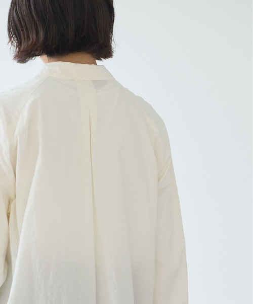 bulle de savon（ビュルデサボン）の「《early spring》コットン/シルク ローン ラグランシャツ（シャツ/ブラウス・レディース・サックスブルー/アイボリー・FREE）」の10枚目の写真