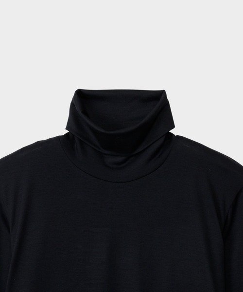 CINOH(チノ)の「WOOL JERSEY TURTLE NECK(Tシャツ/カットソー・メンズ・ブラック/ホワイト系その他・46/44)」の13枚目の写真