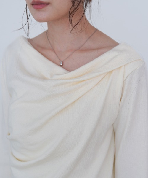 Bab（バブ）の「クロスドレープニットプルオーバー（ニット/セーター・レディース・ブラウン/チャコールグレー/アイボリー/ピンク・FREE）」の9枚目の写真